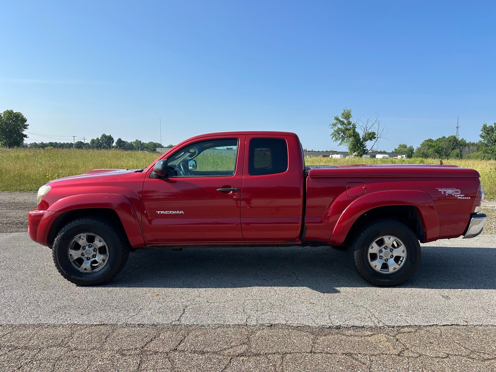 2009 Toyota Tacoma Image 2