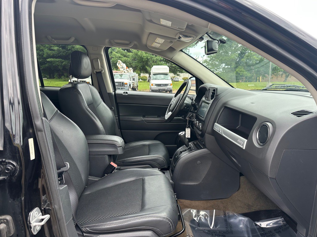 2016 Jeep Compass Image 8