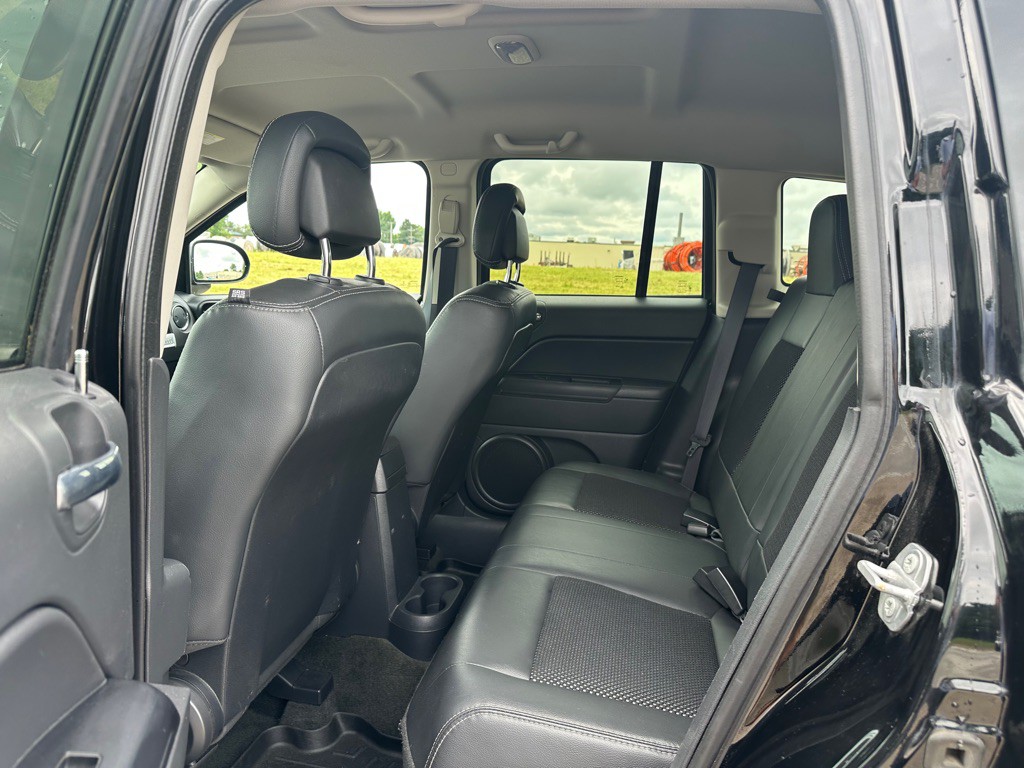 2016 Jeep Compass Image 10