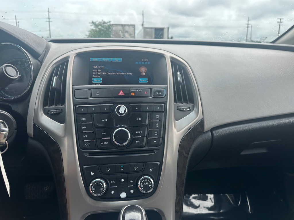 2016 Buick Verano Image 13