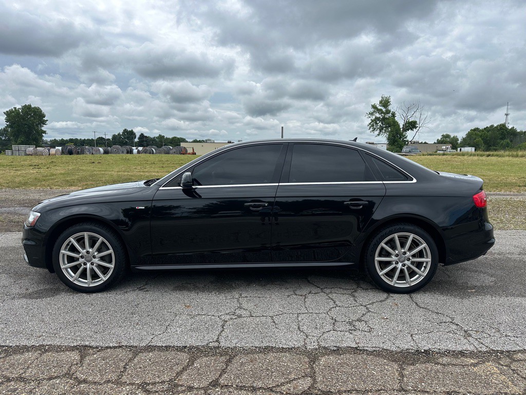 2015 Audi A4 Image 2