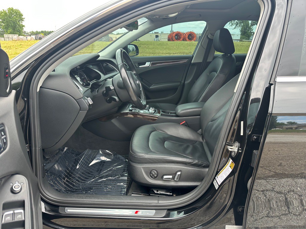2015 Audi A4 Image 9