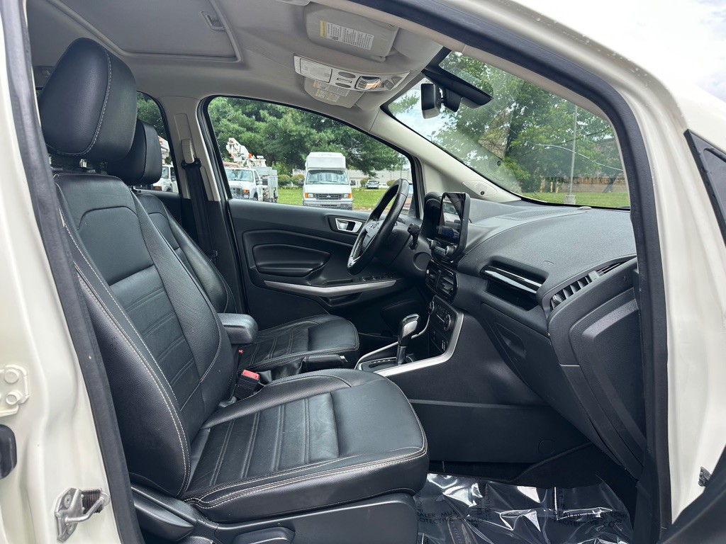 2020 Ford Econoline Image 9
