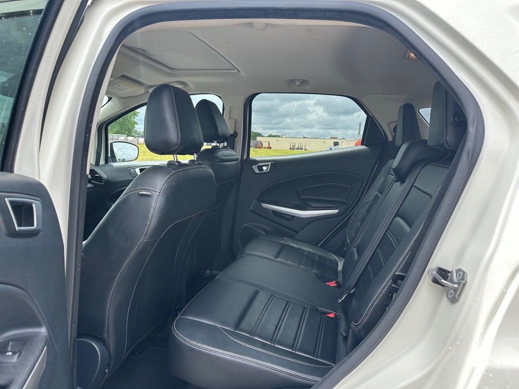 2020 Ford Econoline Image 10