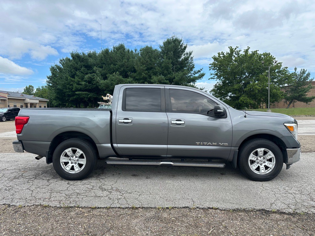 2019 Nissan Titan Image 5