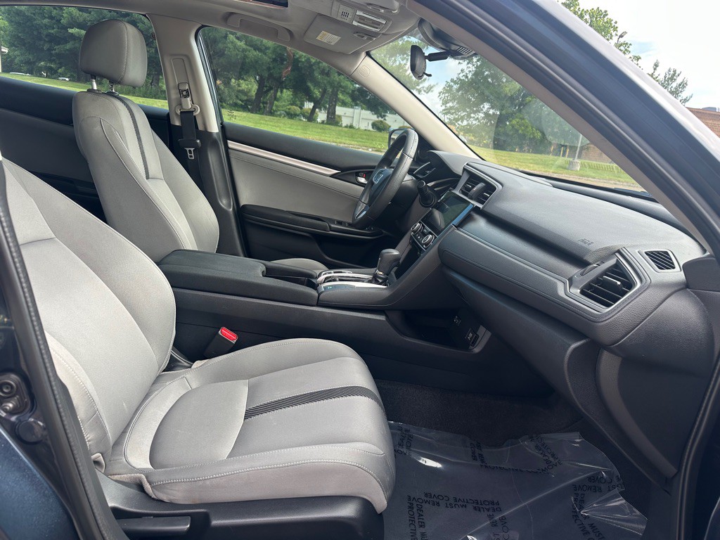 2017 Honda Civic Image 10