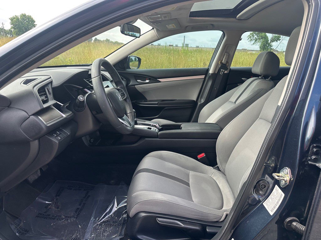 2017 Honda Civic Image 11