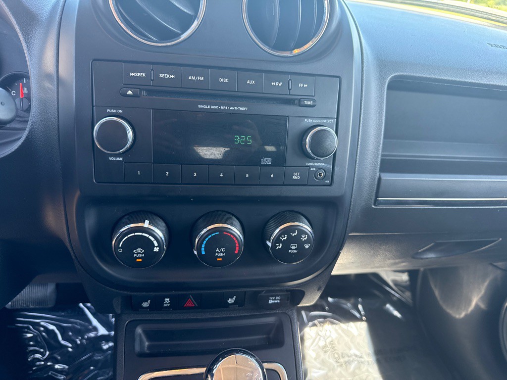 2013 Jeep Patriot Image 16