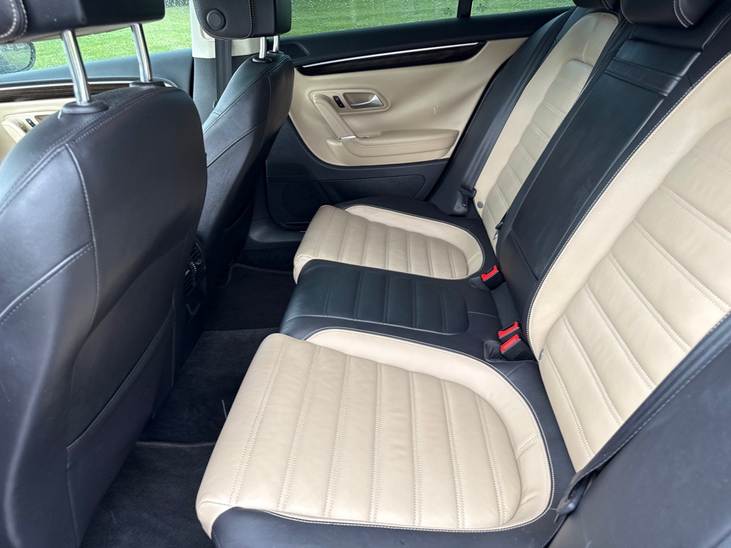 2015 Volkswagen CC Image 11