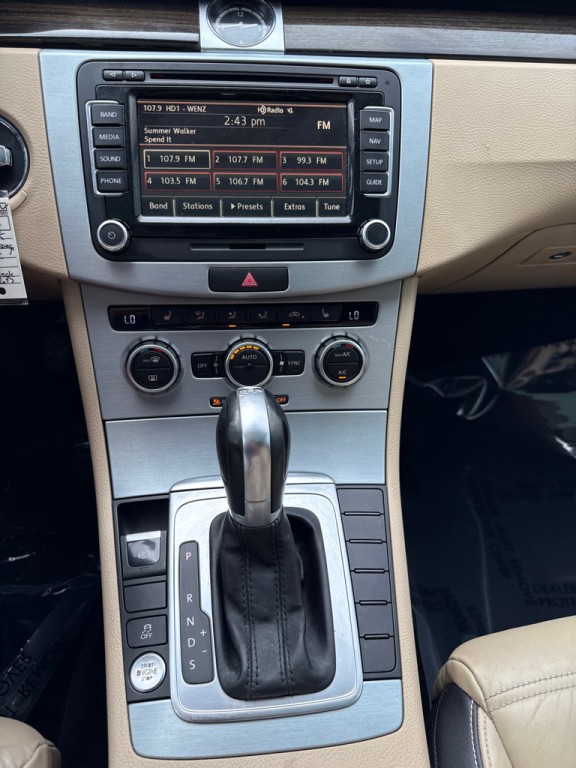 2015 Volkswagen CC Image 12