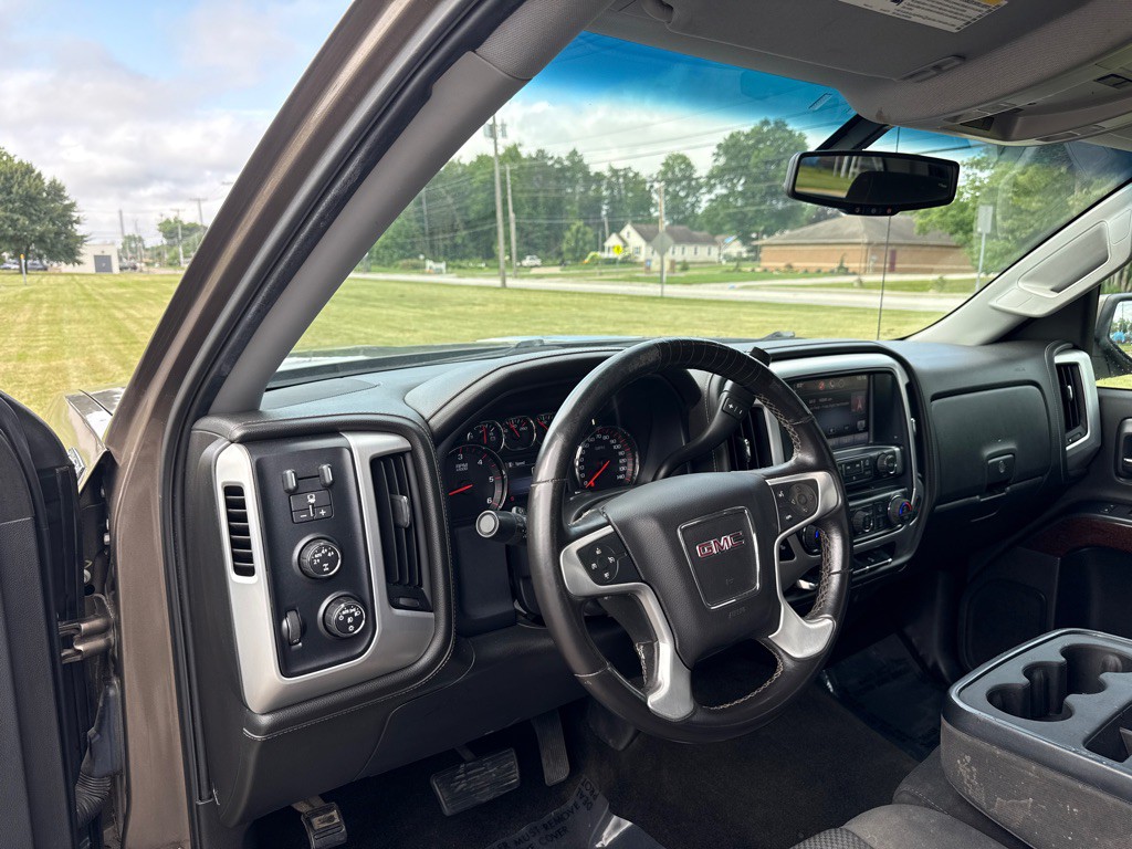 2015 GMC Sierra Image 9