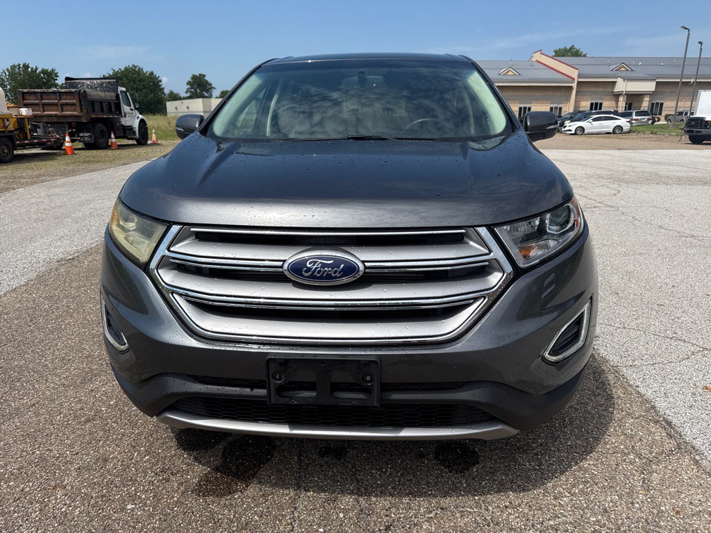 2017 Ford Edge Image 2