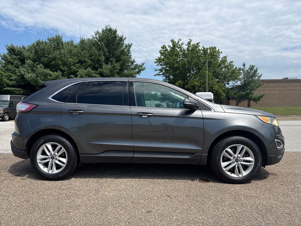 2017 Ford Edge Image 4