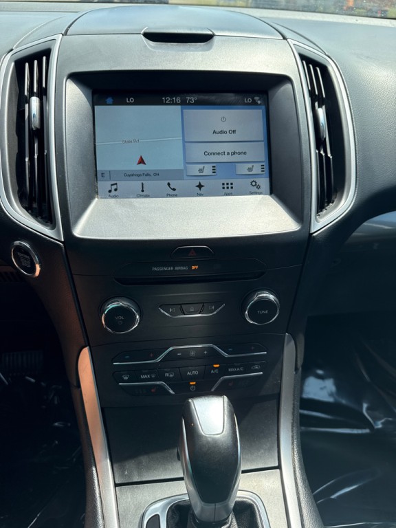 2017 Ford Edge Image 15