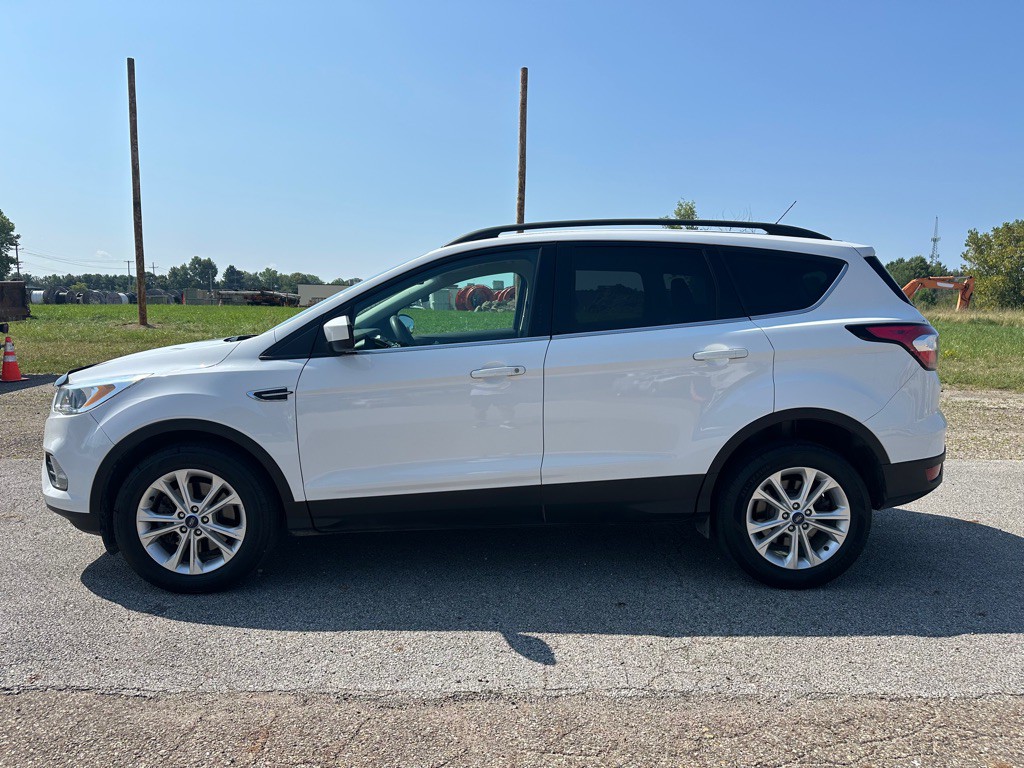 2018 Ford Escape Image 2
