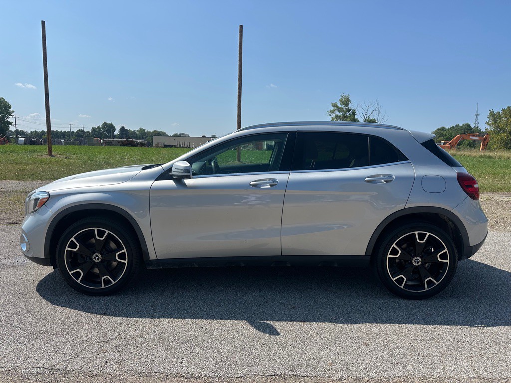 2018 Mercedes-Benz GLA-Class Image 2