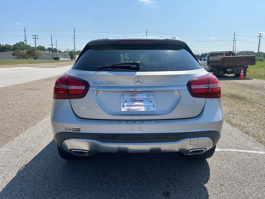2018 Mercedes-Benz GLA-Class Image 4