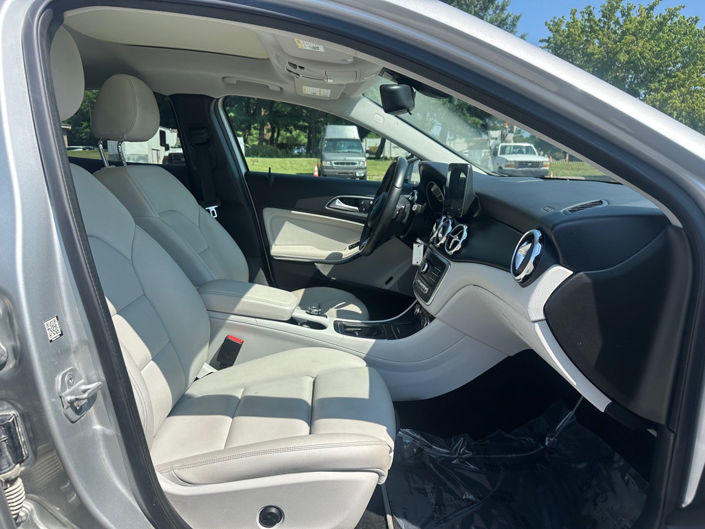 2018 Mercedes-Benz GLA-Class Image 9