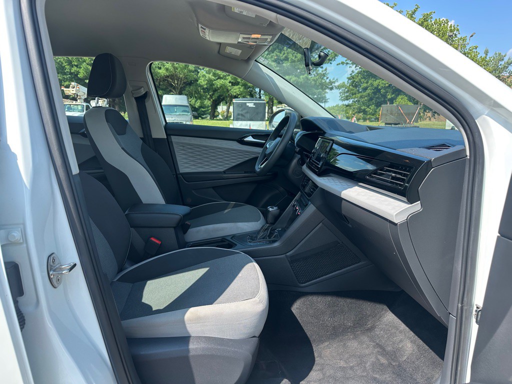 2022 Volkswagen Taos Image 11