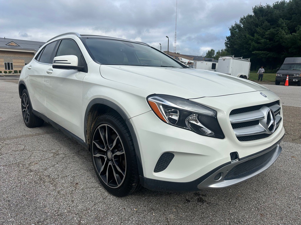 2016 Mercedes-Benz GLA-Class Image 4