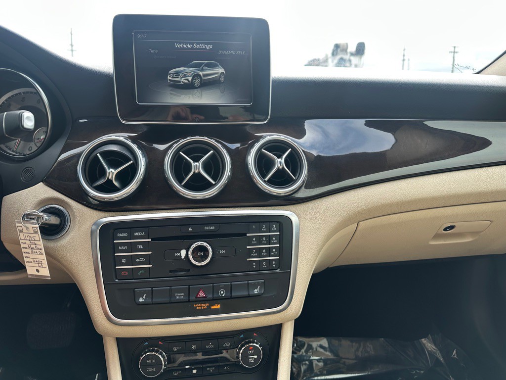 2016 Mercedes-Benz GLA-Class Image 11