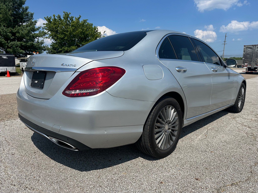 2015 Mercedes-Benz C-Class Image 5