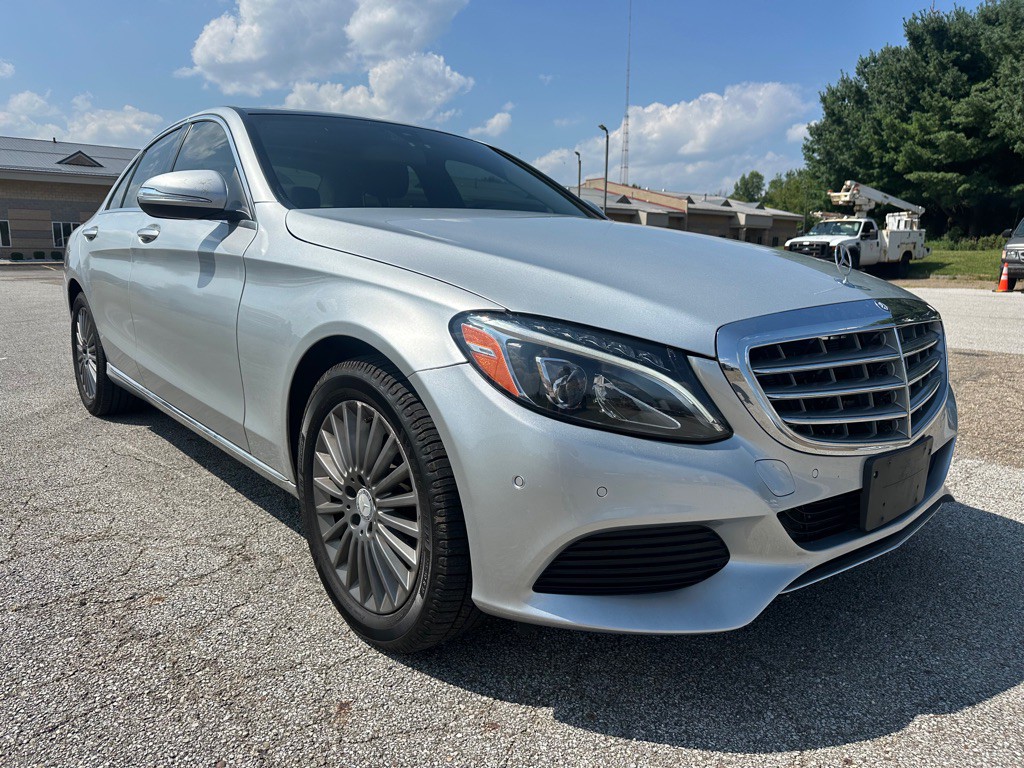 2015 Mercedes-Benz C-Class Image 6