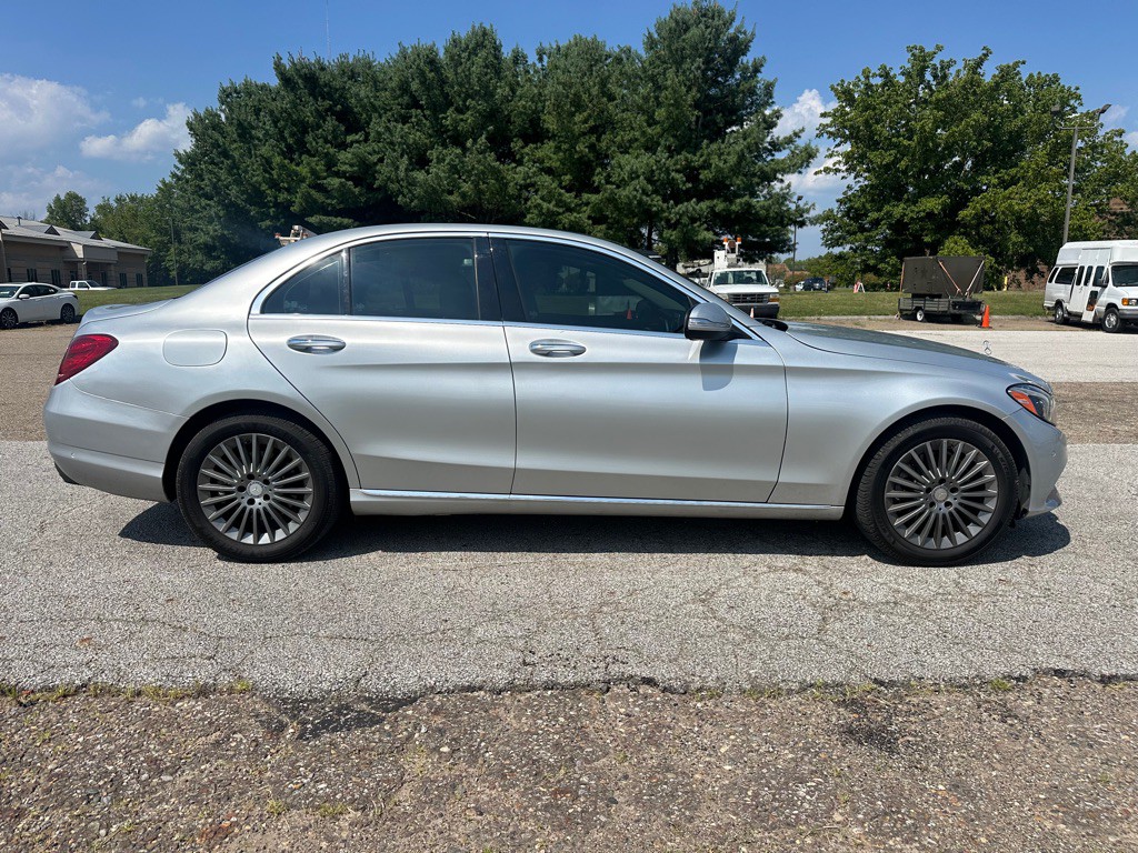 2015 Mercedes-Benz C-Class Image 7