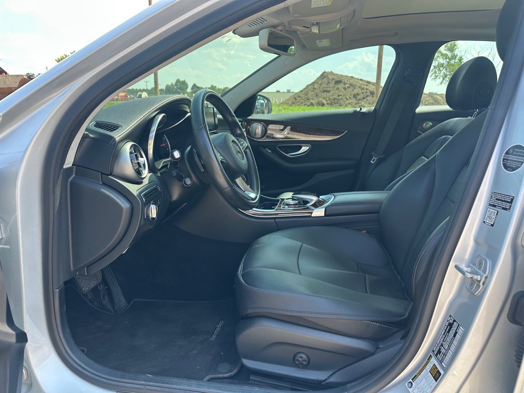 2015 Mercedes-Benz C-Class Image 11