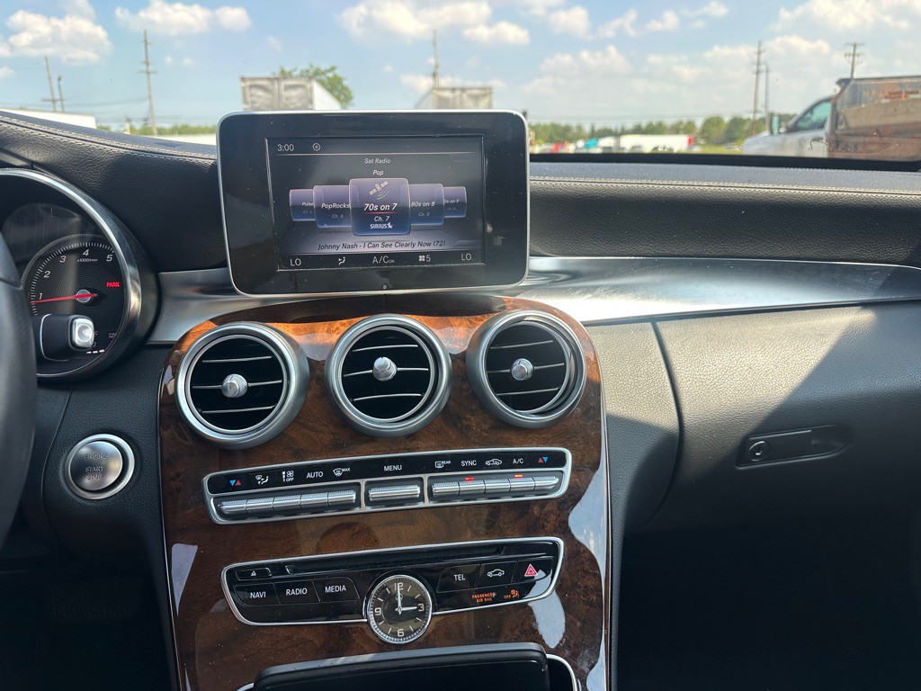 2015 Mercedes-Benz C-Class Image 13