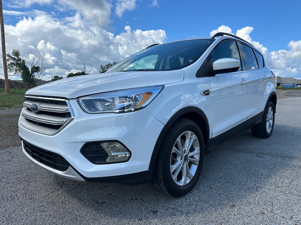 2018 Ford Escape Image 1