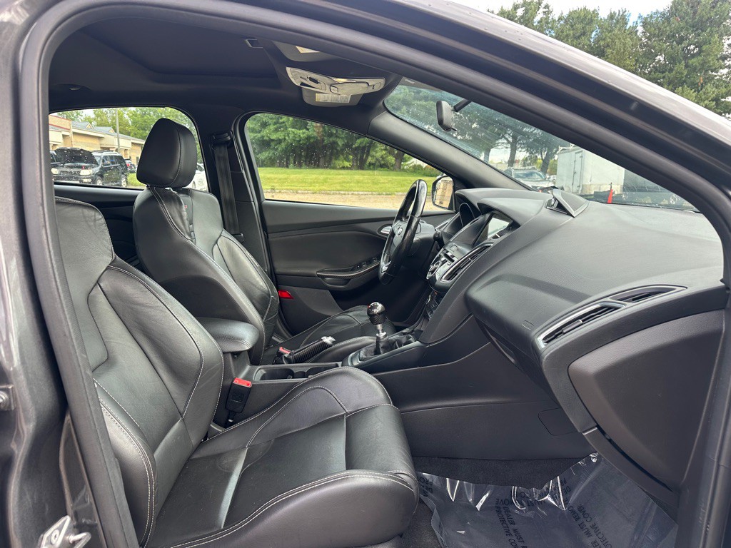 2018 Ford Focus Image 9