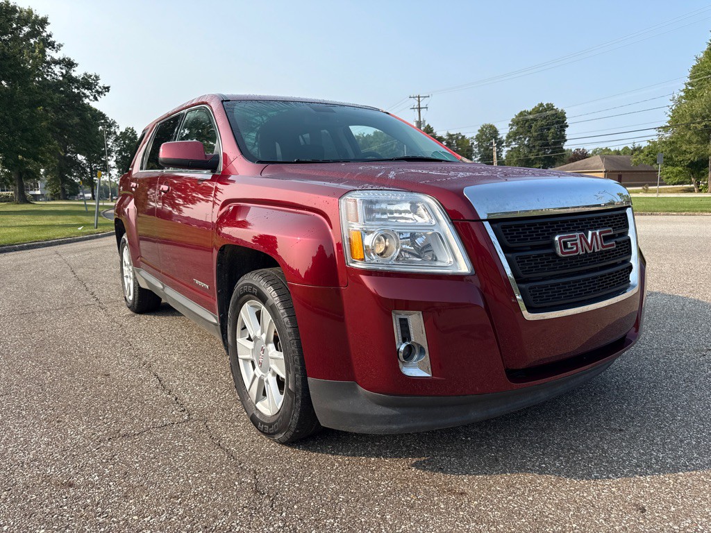 2010 GMC Terrain Image 3