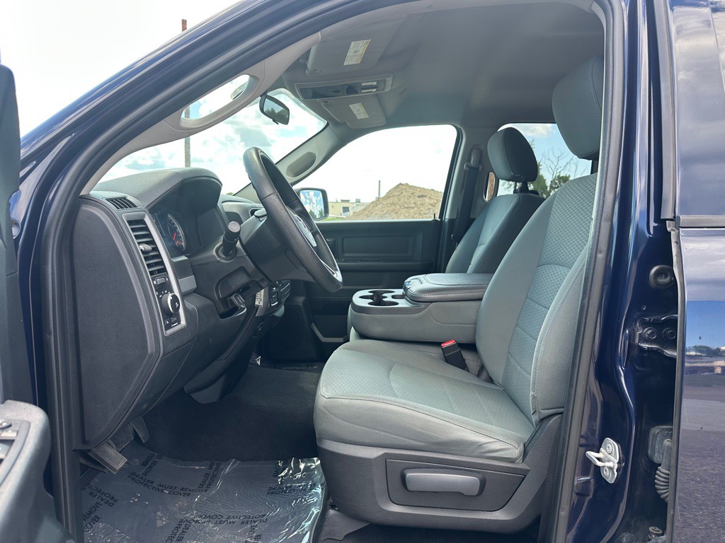 2017 RAM 1500 Image 12