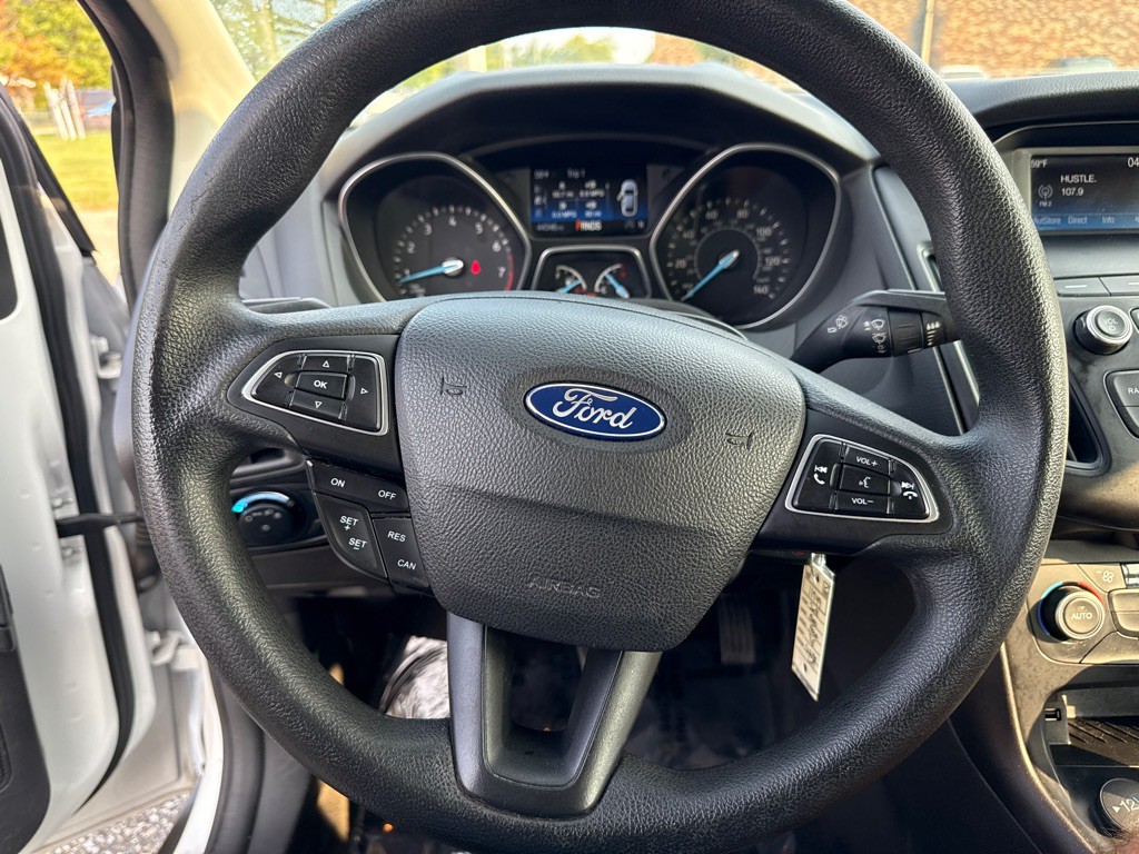 2018 Ford Focus Image 18