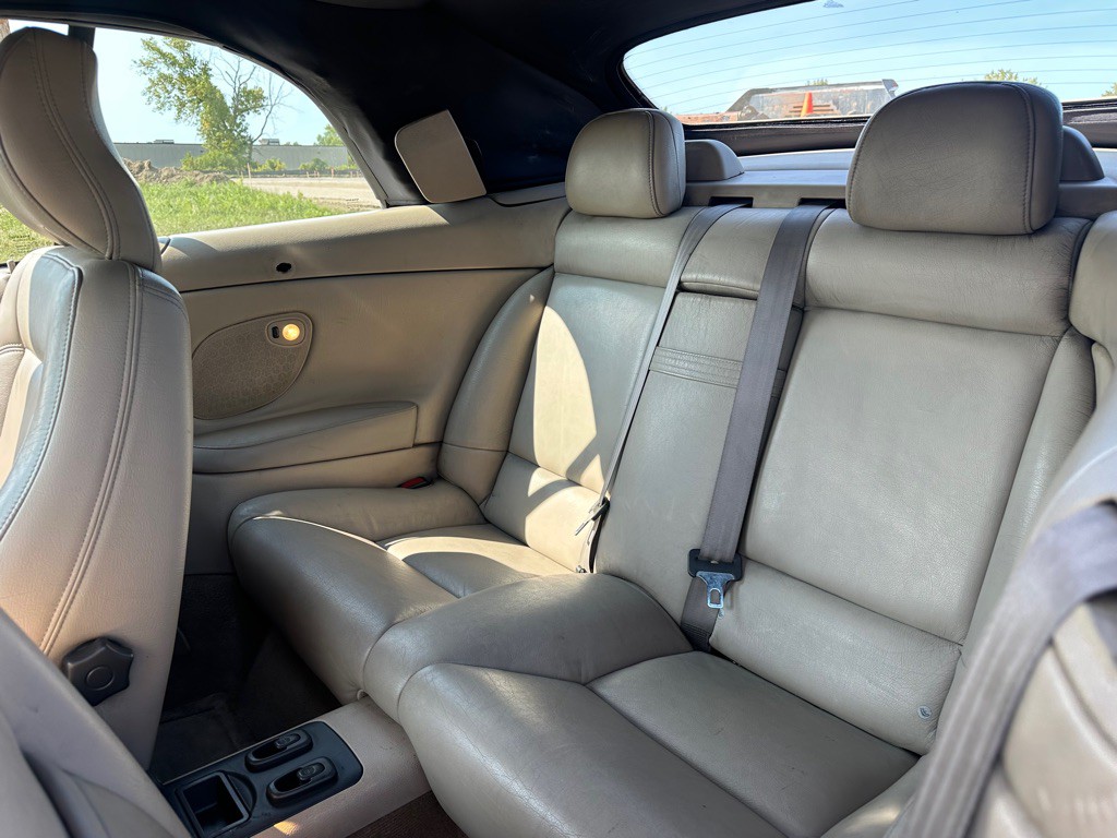 2004 Volvo C70 Image 8