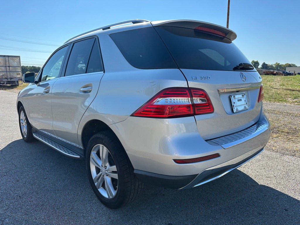 2012 Mercedes-Benz M-Class Image 3