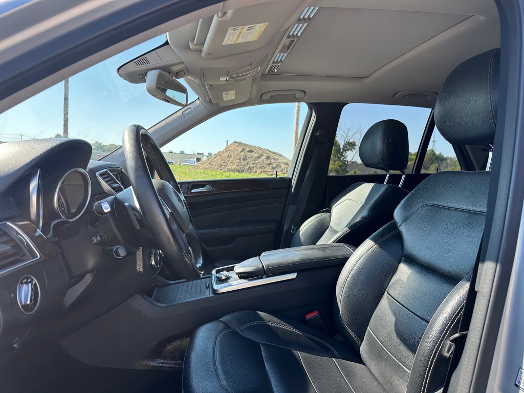 2012 Mercedes-Benz M-Class Image 12