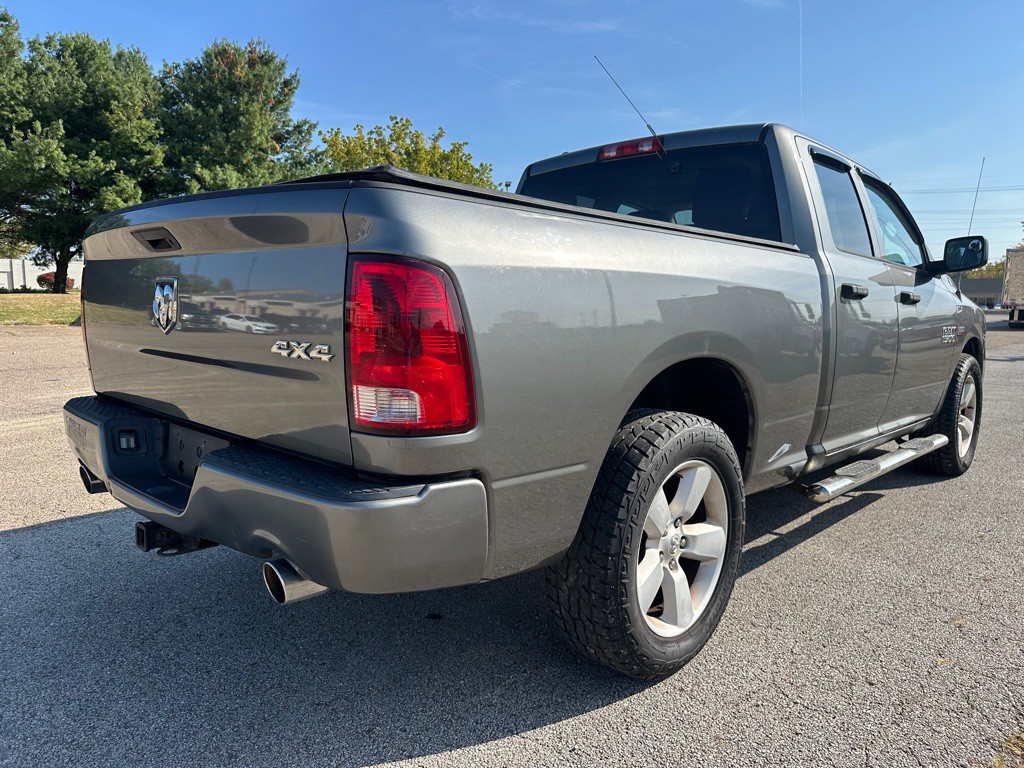 2013 RAM 1500 Image 3