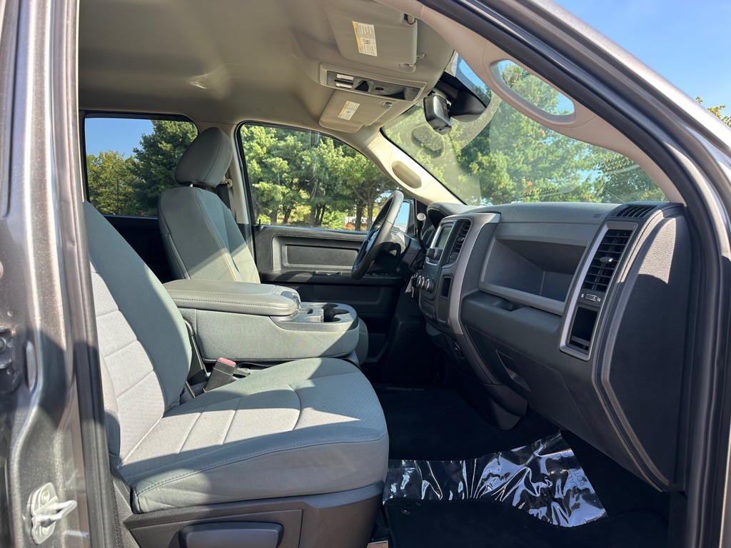2013 RAM 1500 Image 9