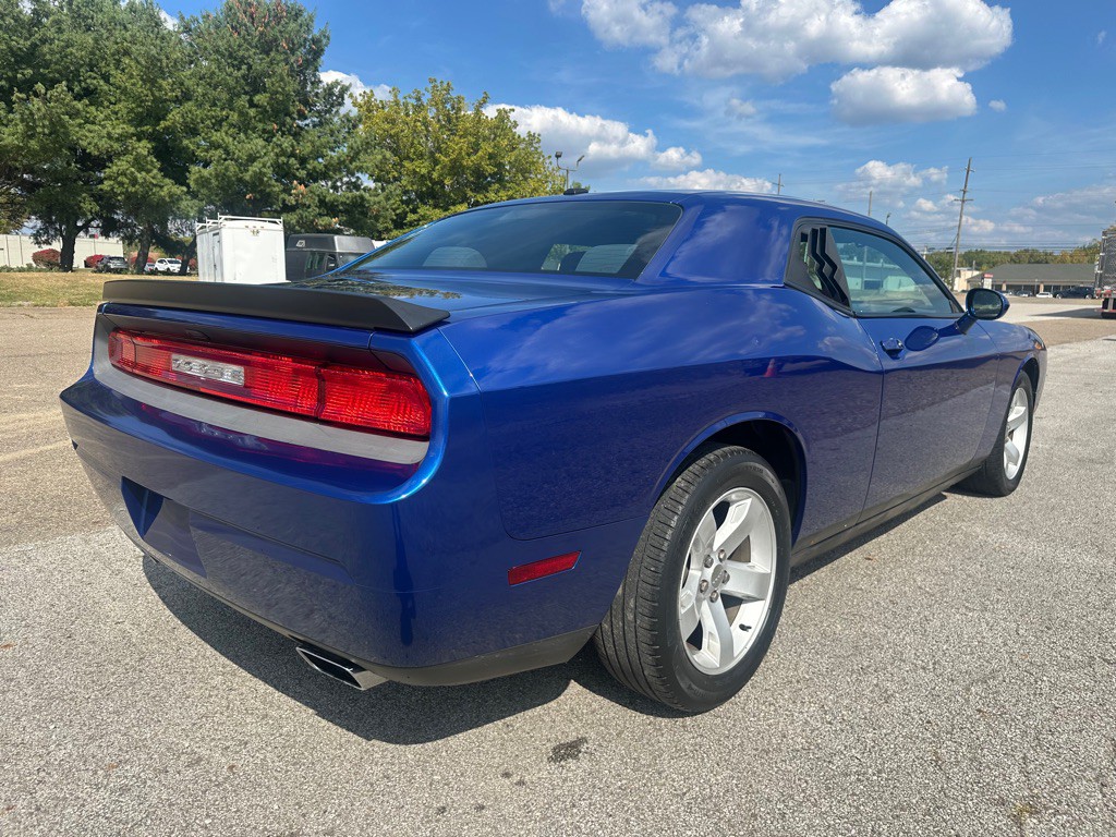 2012 Dodge Challenger Image 7