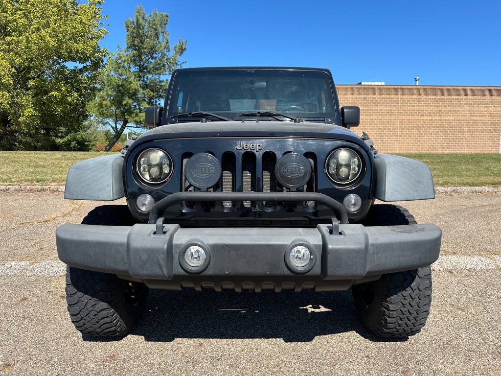 2011 Jeep Wrangler Image 8