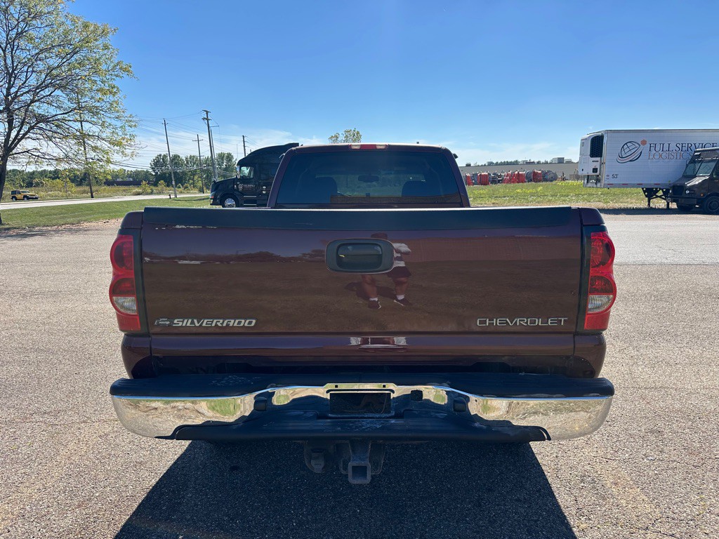 2003 Chevrolet Silverado 1500 Image 6