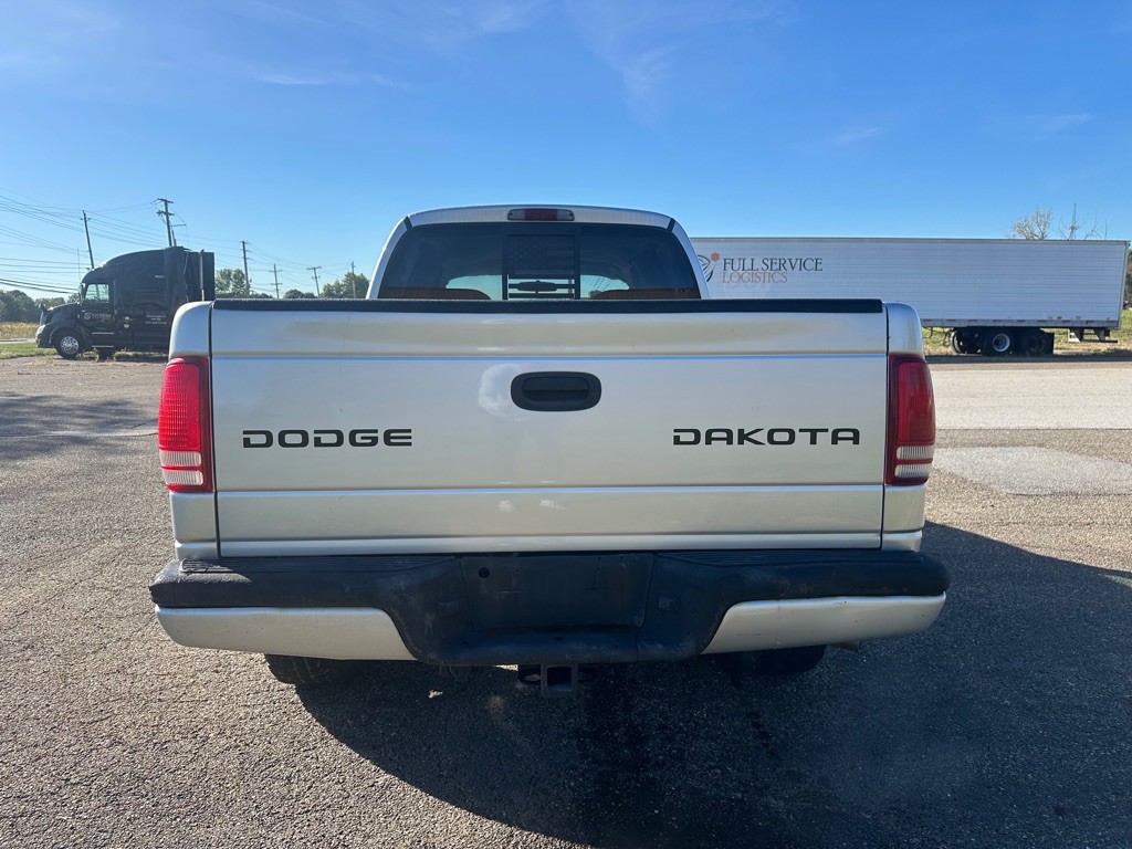 2004 Dodge Dakota Image 5