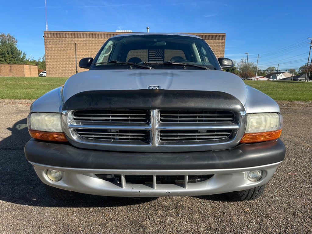 2004 Dodge Dakota Image 8