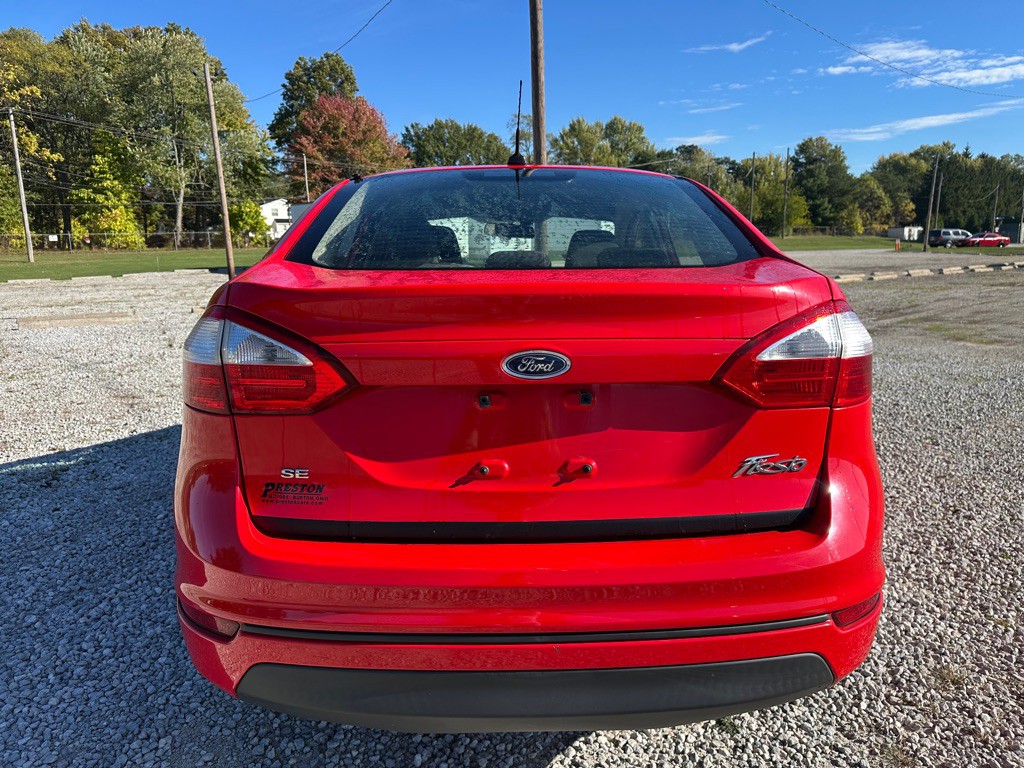 2014 Ford Fiesta Image 3
