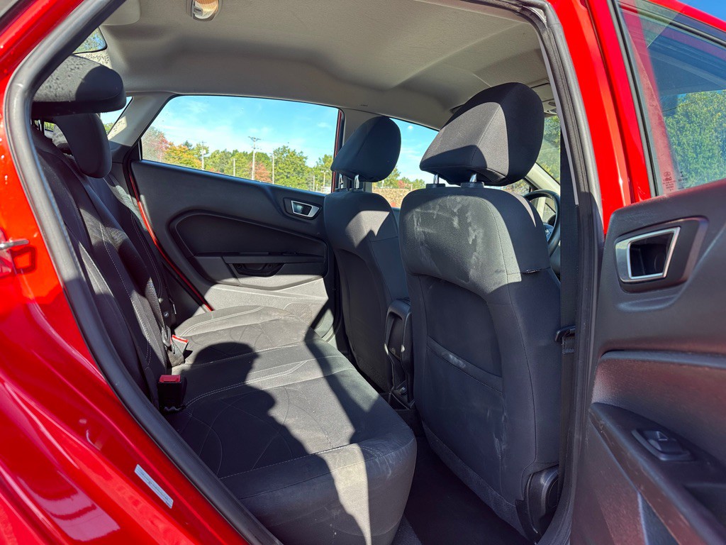2014 Ford Fiesta Image 10
