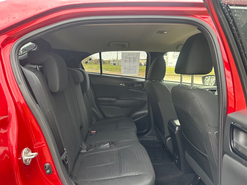 2018 Mitsubishi Eclipse Image 11