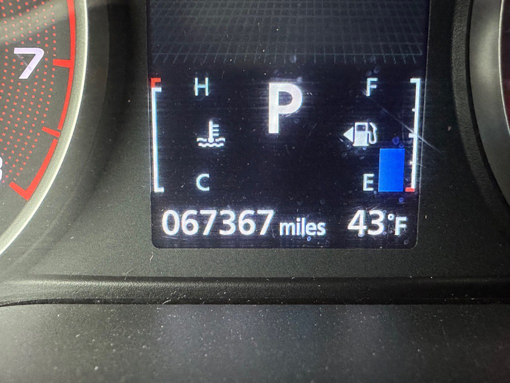 2018 Mitsubishi Eclipse Image 15