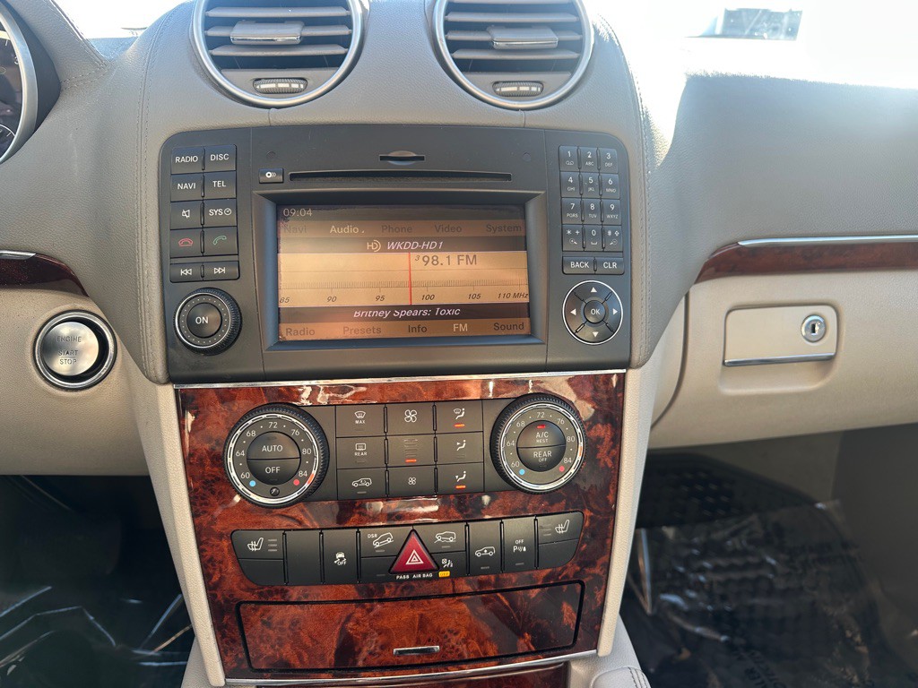 2012 Mercedes-Benz GL-Class Image 14